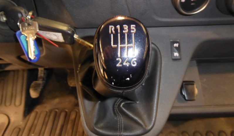 
								RENAULT Master Furgon L2H2 3500 Bl dCi 100kW 135CV lleno									