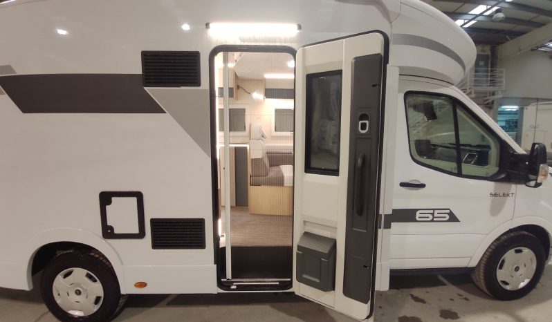 
								C.I. HORON 65XT CAMA ISLA, NUEVA +AA 12V, lleno									
