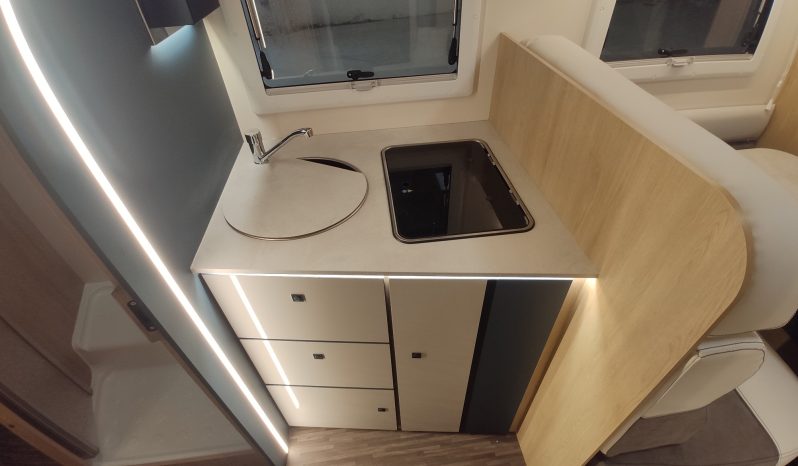 
								C.I. HORON 65XT CAMA ISLA, NUEVA +AA 12V, lleno									