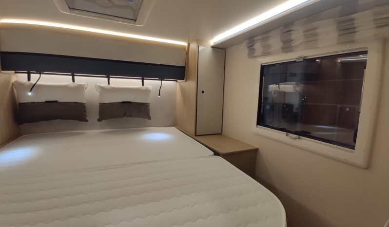 
								C.I. HORON 65XT CAMA ISLA, NUEVA +AA 12V, lleno									