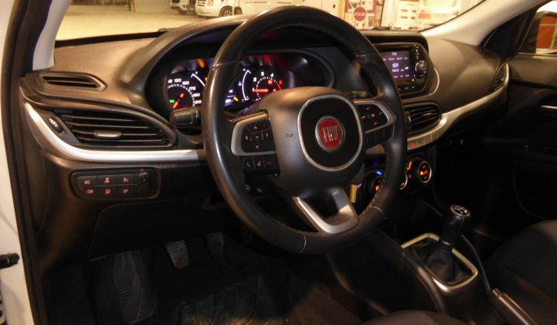 
								FIAT TIPO 5P 1.3 95CV Multijet II Pop Business lleno									