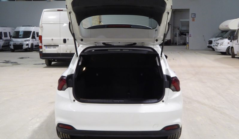 
								FIAT TIPO 5P 1.3 95CV Multijet II Pop Business lleno									