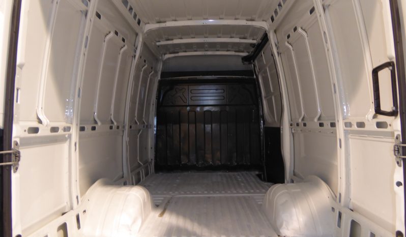 
								IVECO DAILY 2.3 TD 35C 16 V 3520LH2 lleno									