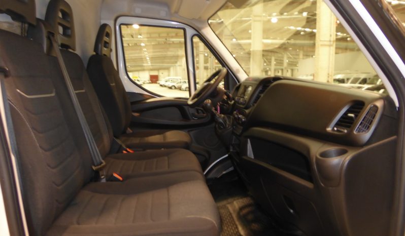 
								IVECO DAILY 2.3 TD 35S 16 4100H2 16 M3 lleno									