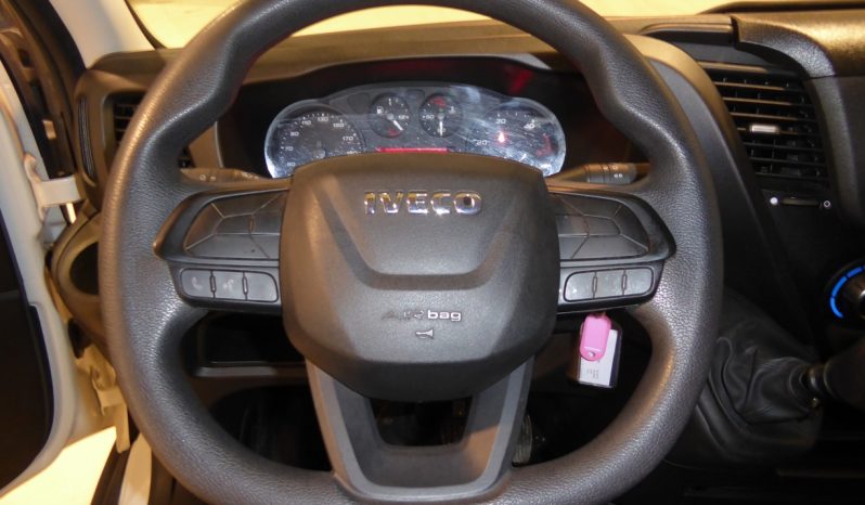 
								IVECO DAILY 2.3 TD 35S 16 3520LH2 12 M3 lleno									