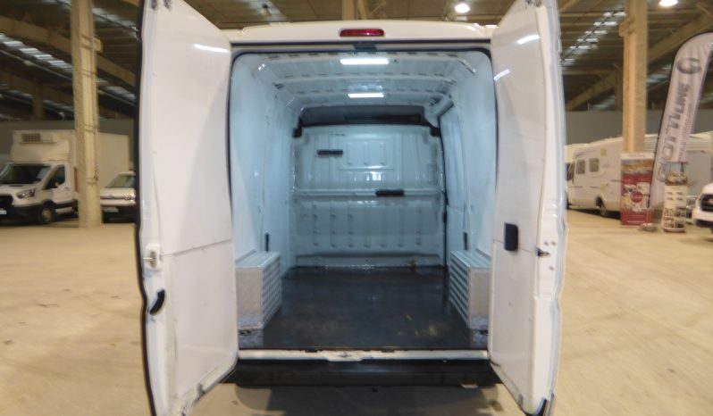 
								Peugeot Boxer BlueHDi 130CV Furgon 33L2H2 lleno									