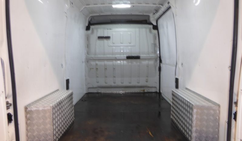 
								Peugeot Boxer BlueHDi 130CV Furgon 33L2H2 lleno									