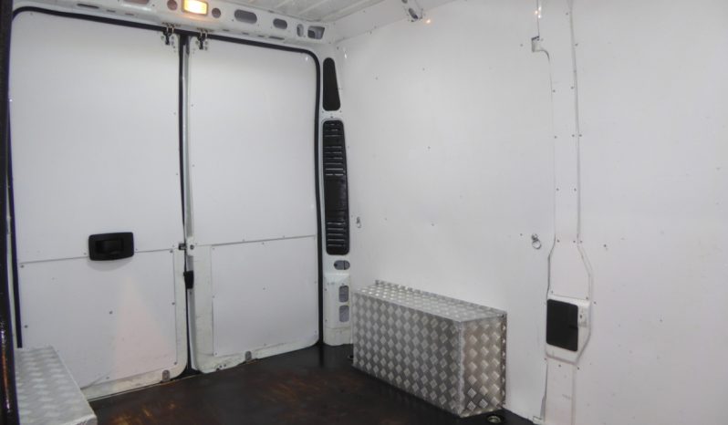 
								Peugeot Boxer BlueHDi 130CV Furgon 33L2H2 lleno									