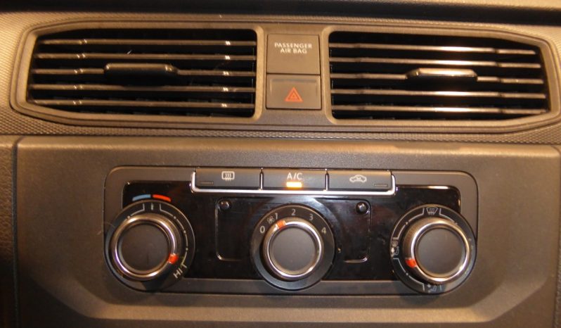 
								VOLSWAGEN CADDY Profesional Furgon 2.0 TDI 75 CV lleno									