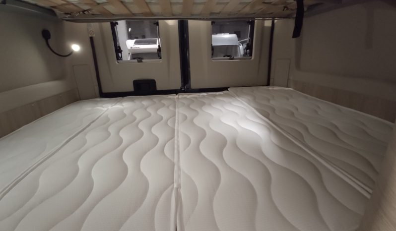 
								CI KYROS 5 EVO CAMPER FIAT DUCATO 140 cvs + A.A. 12 Volts lleno									