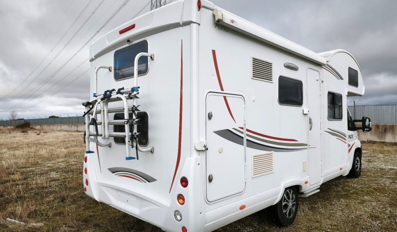 
								PILOTE AVENTURA A710 CAPUCHINA 6 P. LITERAS lleno									