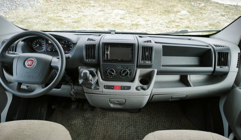 
								PILOTE AVENTURA A710 CAPUCHINA 6 P. LITERAS lleno									