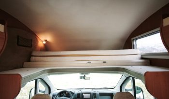 
									PILOTE AVENTURA A710 CAPUCHINA 6 P. LITERAS lleno								