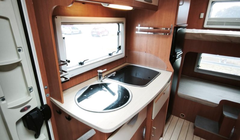 
								PILOTE AVENTURA A710 CAPUCHINA 6 P. LITERAS lleno									