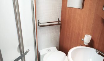 
									PILOTE AVENTURA A710 CAPUCHINA 6 P. LITERAS lleno								