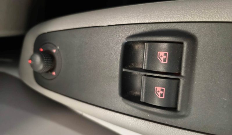 
								PILOTE AVENTURA A710 CAPUCHINA 6 P. LITERAS lleno									