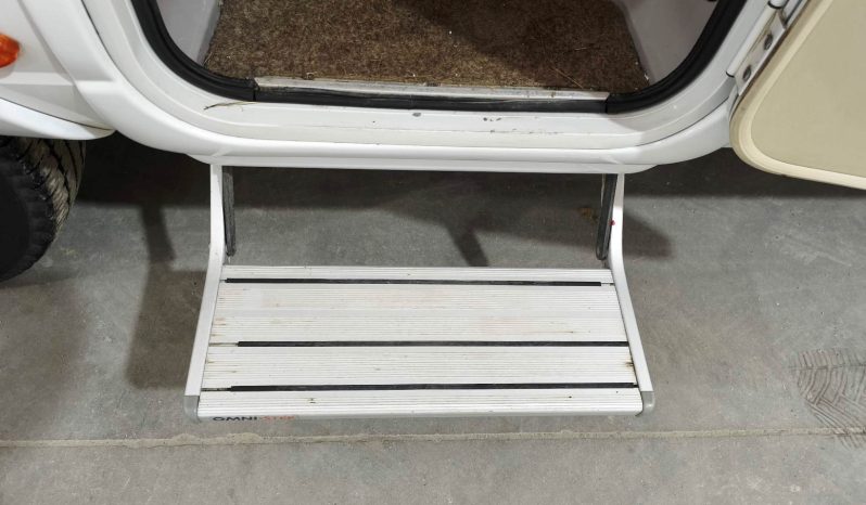 
								PILOTE AVENTURA A710 CAPUCHINA 6 P. LITERAS lleno									