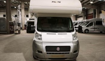 
									PILOTE AVENTURA A710 CAPUCHINA 6 P. LITERAS lleno								