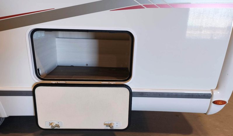 
								CHAUSSON MAGEO 377 GAMA ALTA CAMAS PARALELAS, POCOS KMS lleno									