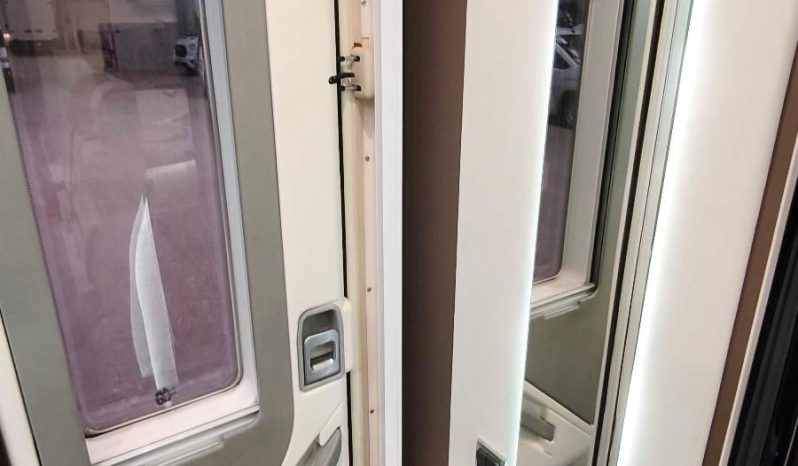 
								CHAUSSON MAGEO 377 GAMA ALTA CAMAS PARALELAS, POCOS KMS lleno									