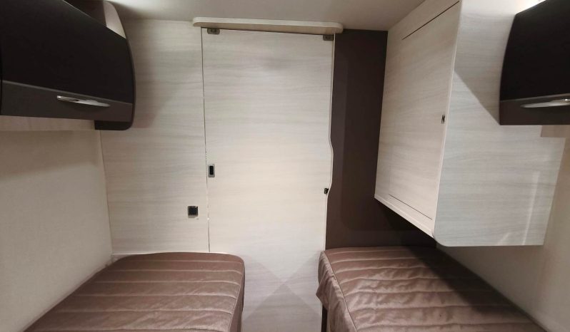 
								CHAUSSON MAGEO 377 GAMA ALTA CAMAS PARALELAS, POCOS KMS lleno									