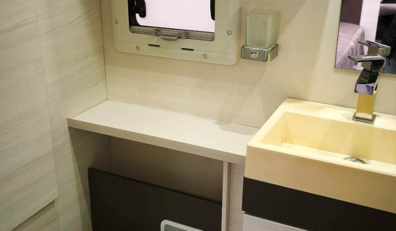 
								CHAUSSON MAGEO 377 GAMA ALTA CAMAS PARALELAS, POCOS KMS lleno									