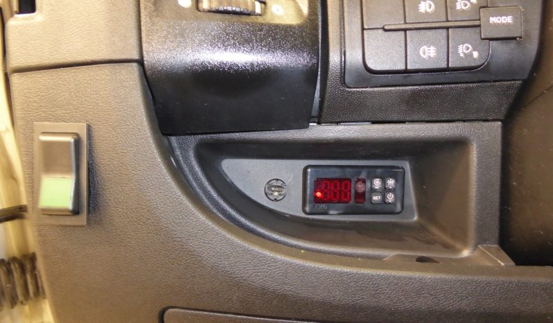 
								Peugeot Boxer 130CV frigorifico 33L2H2 lleno									