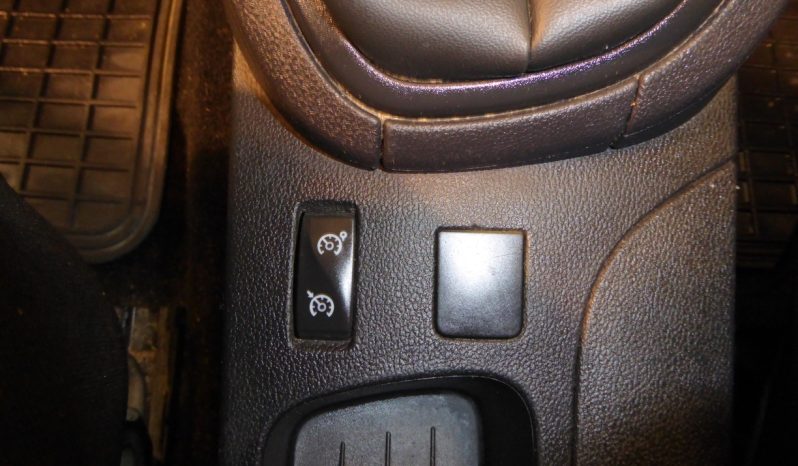 
								Renault Clio Business 75CV dCi lleno									