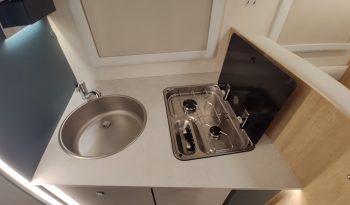 
									C.I. HORON 85xt Nueva, 165 CVS CAMBIO AUT. CAMAS GEMELAS + A.A. 12 VOLTS. lleno								