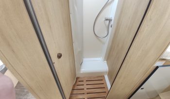 
									C.I. HORON 85xt Nueva, 165 CVS CAMBIO AUT. CAMAS GEMELAS + A.A. 12 VOLTS. lleno								