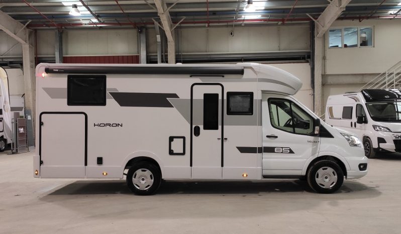 C.I. HORON 85xt Nueva, 165 CVS CAMBIO AUT. CAMAS GEMELAS + A.A. 12 VOLTS.