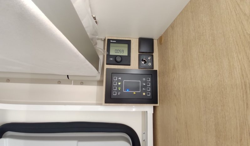 
								C.I. HORON 85xt Nueva, 165 CVS CAMBIO AUT. CAMAS GEMELAS + A.A. 12 VOLTS. lleno									