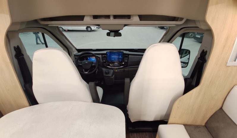 
								C.I. HORON 85xt Nueva, 165 CVS CAMBIO AUT. CAMAS GEMELAS + A.A. 12 VOLTS. lleno									