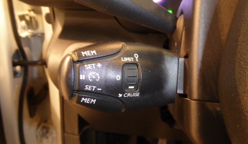 
								CITROEN Berlingo Talla M BlueHDi 100 LIVE L1H1 lleno									