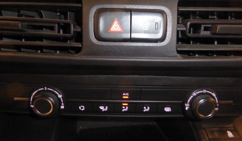 
								CITROEN BERLINGO Talla M BlueHDi 100 CV CONTROL lleno									