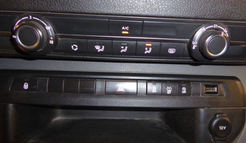 
								Citroen Jumpy Combi BlueHDi 120cv 9 plazas lleno									