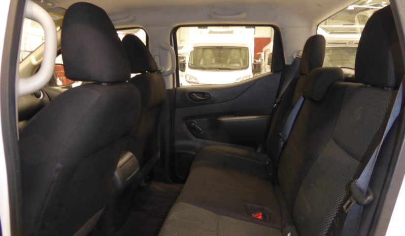 
								Nissan Navara 2.3 dCi 160CV Visia D.Cabina 4X4 lleno									
