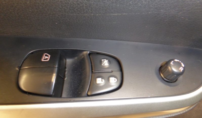 
								Nissan Navara 2.3 dCi 160CV Visia D.Cabina 4X4 lleno									