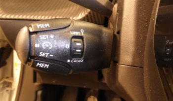 
									Peugeot 2008 Active 100 CV gasolina lleno								