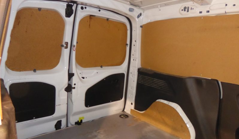 
								PEUGEOT PARTNER 110CV L1H1 FURGON GASOLINA lleno									