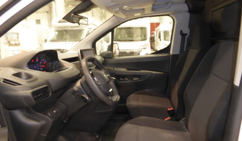 
								PEUGEOT PARTNER 110CV L1H1 FURGON GASOLINA lleno									