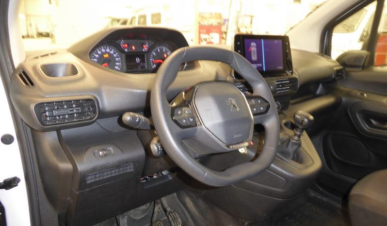 
								PEUGEOT PARTNER 110CV L1H1 FURGON GASOLINA lleno									