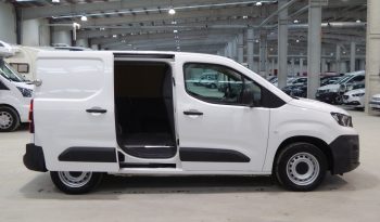 
									PEUGEOT PARTNER 110CV L1H1 FURGON GASOLINA lleno								