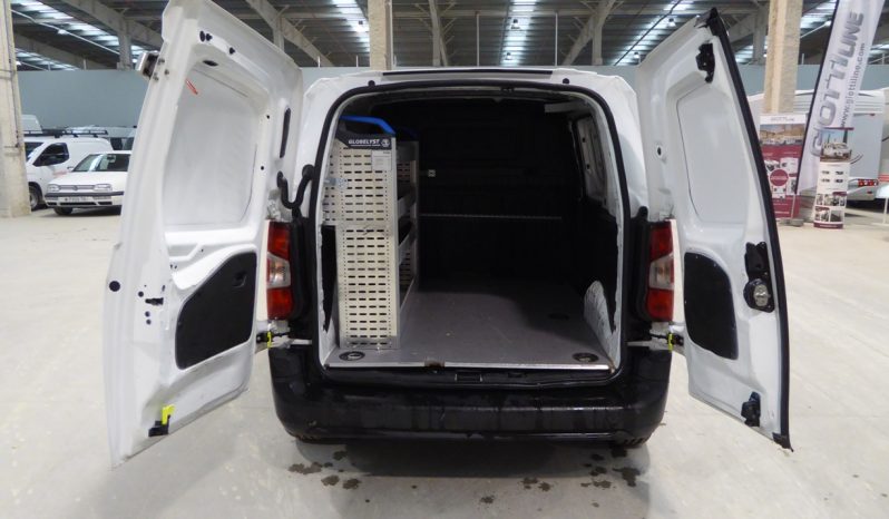 
								PEUGEOT Partner BlueHDi 100 CV lleno									