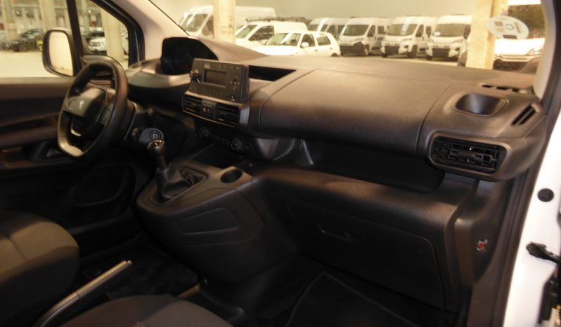 
								PEUGEOT Partner BlueHDi 100 CV lleno									
