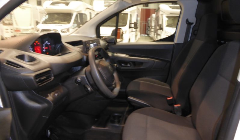 
								PEUGEOT Partner BlueHDi 100 CV lleno									