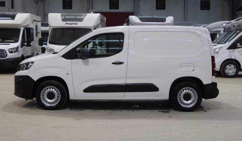 
								PEUGEOT Partner BlueHDi 100 CV lleno									