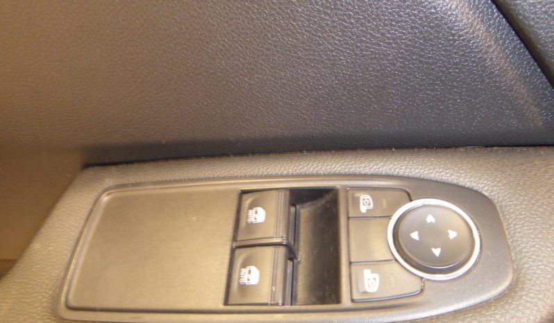 
								Renault Clio Business SCe  70CV lleno									