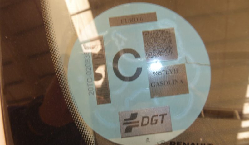 
								Renault Clio Business SCe  70CV lleno									