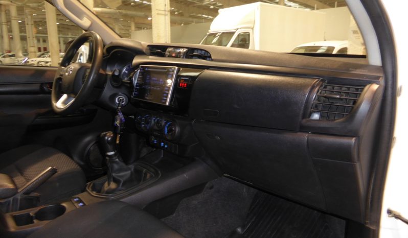 
								Toyota Hilux 2.4 D4D Cabina Doble GX lleno									